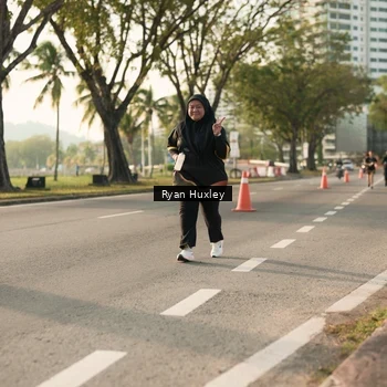 Runner Photo 7153100
