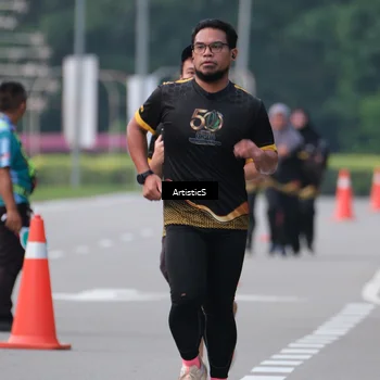 Runner Photo 7153211