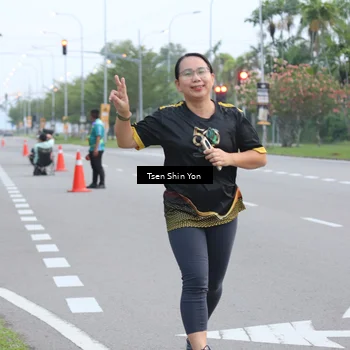 Runner Photo 7153550
