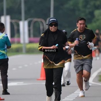 Runner Photo 7153715