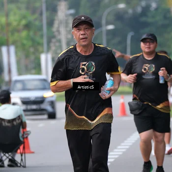 Runner Photo 7153802