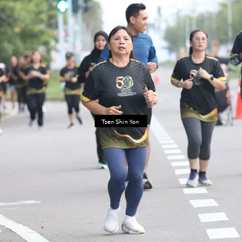 Runner Photo 7154031
