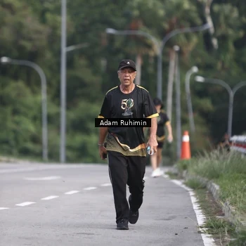 Runner Photo 7154059