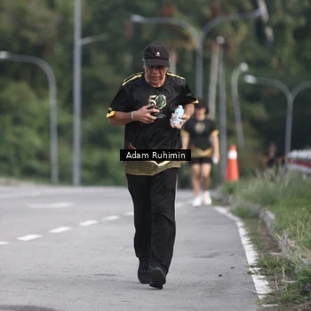 Runner Photo 7154062