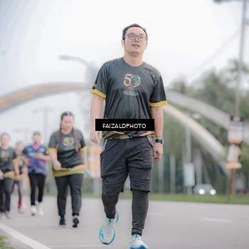 Runner Photo 7154112