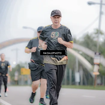 Runner Photo 7154141