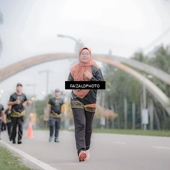 Runner Photo 7154335