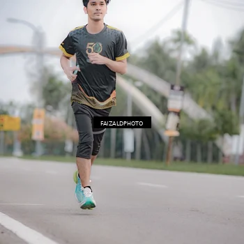 Runner Photo 7154458