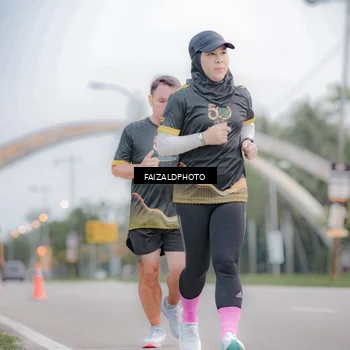 Runner Photo 7154499