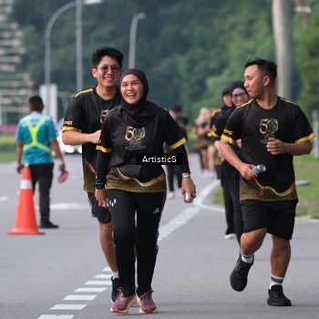 Runner Photo 7155098