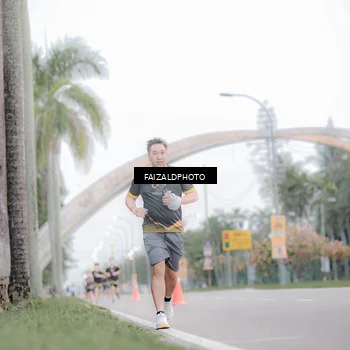 Runner Photo 7155474