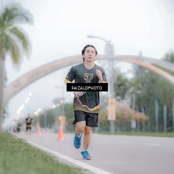 Runner Photo 7156005