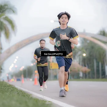 Runner Photo 7156043