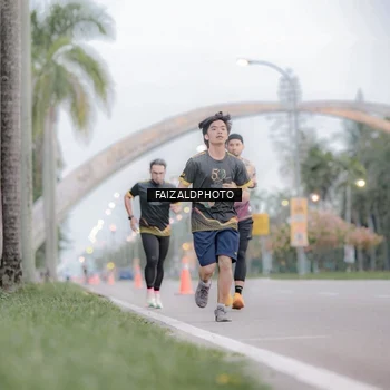 Runner Photo 7156095