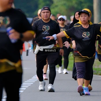 Runner Photo 7156110