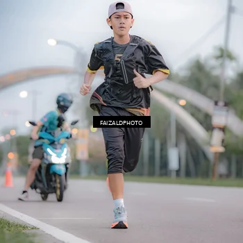Runner Photo 7156150