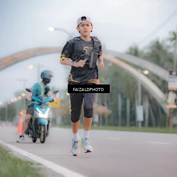 Runner Photo 7156172