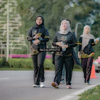Runner Photo 7156661