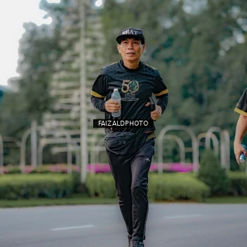 Runner Photo 7158065