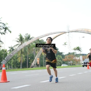 Runner Photo 7160746