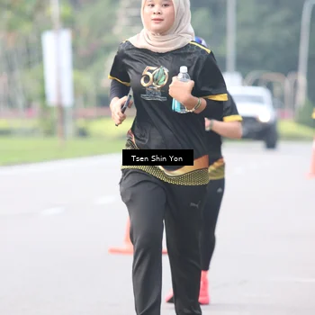 Runner Photo 7160902