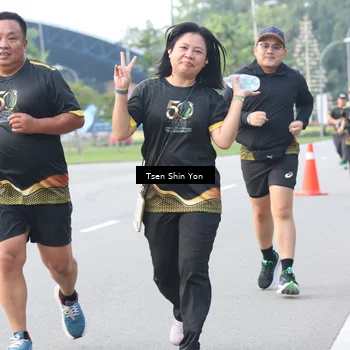 Runner Photo 7162060