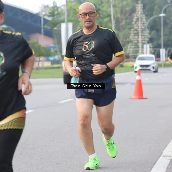 Runner Photo 7162853