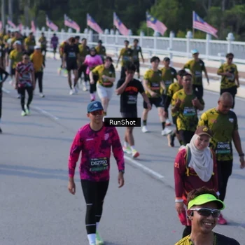Runner Photo 7164629