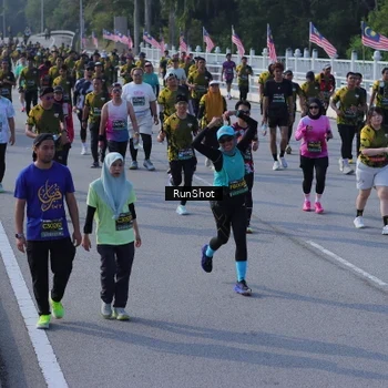 Runner Photo 7164836
