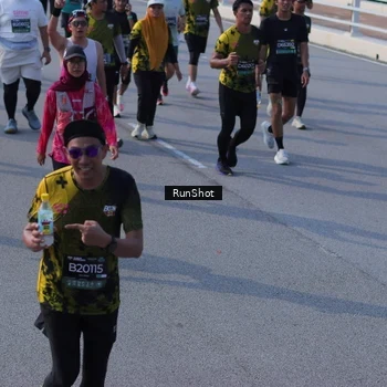 Runner Photo 7165403