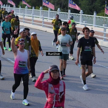Runner Photo 7165592
