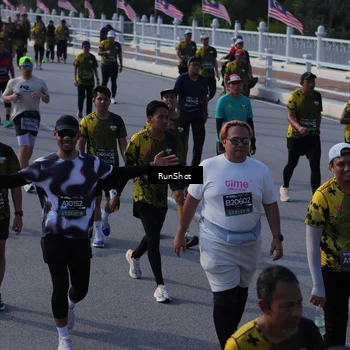 Runner Photo 7165861