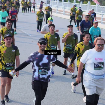 Runner Photo 7165911