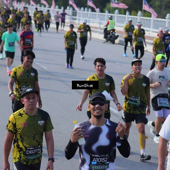 Runner Photo 7165941