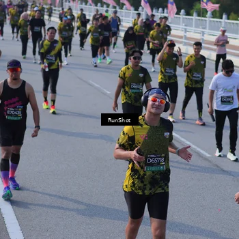 Runner Photo 7166602