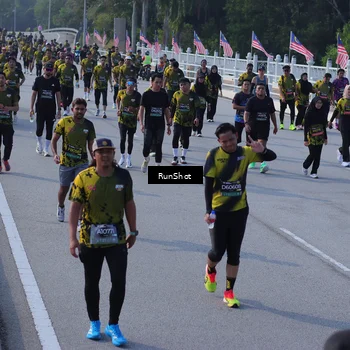 Runner Photo 7166995