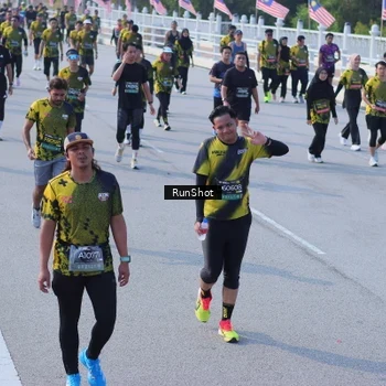 Runner Photo 7167095