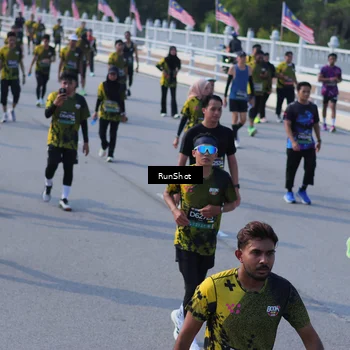 Runner Photo 7167340