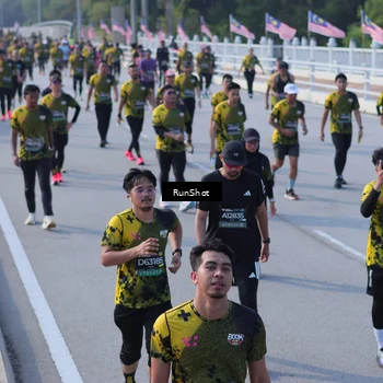 Runner Photo 7167660