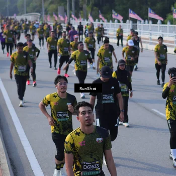 Runner Photo 7167664