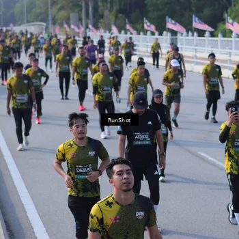 Runner Photo 7167689