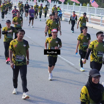 Runner Photo 7167900