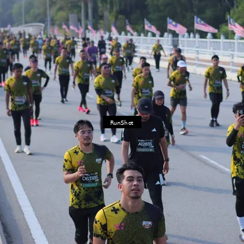 Runner Photo 7167913