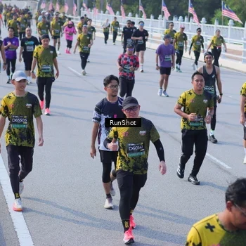 Runner Photo 7167976