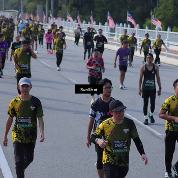 Runner Photo 7167999