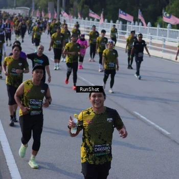 Runner Photo 7168084