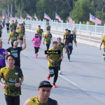 Runner Photo 7168299