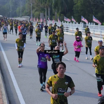 Runner Photo 7168307