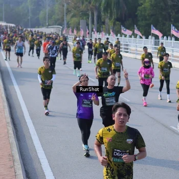 Runner Photo 7168312