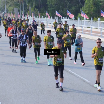 Runner Photo 7169430
